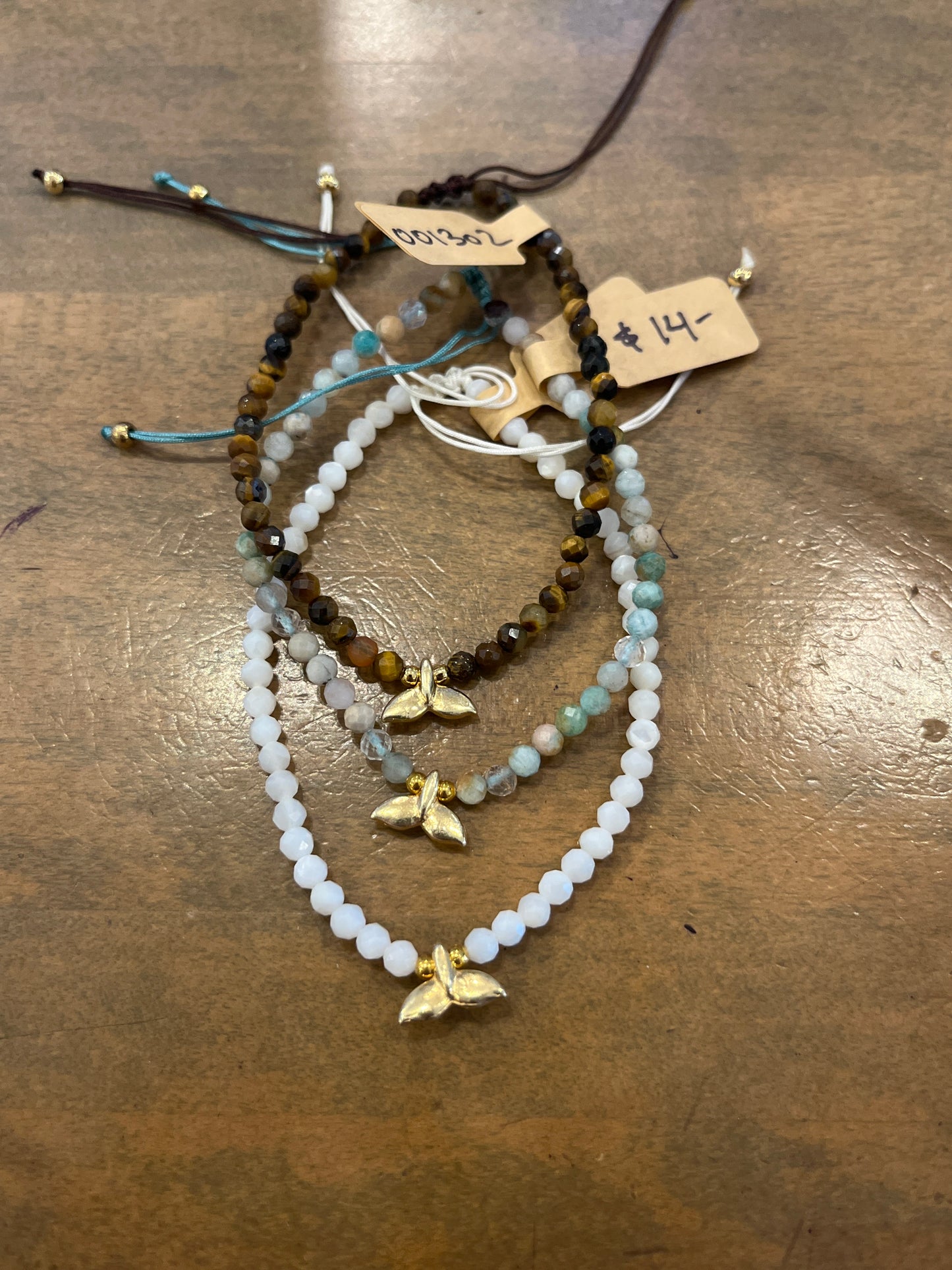 Whale Tail Bead Bracelet