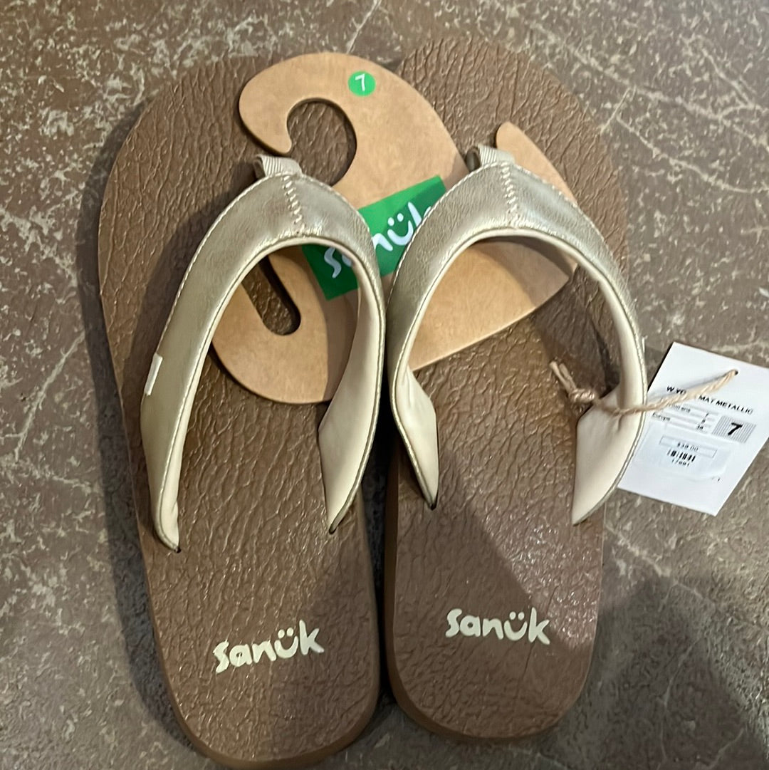 Yoga Mat Metallic Sandals
