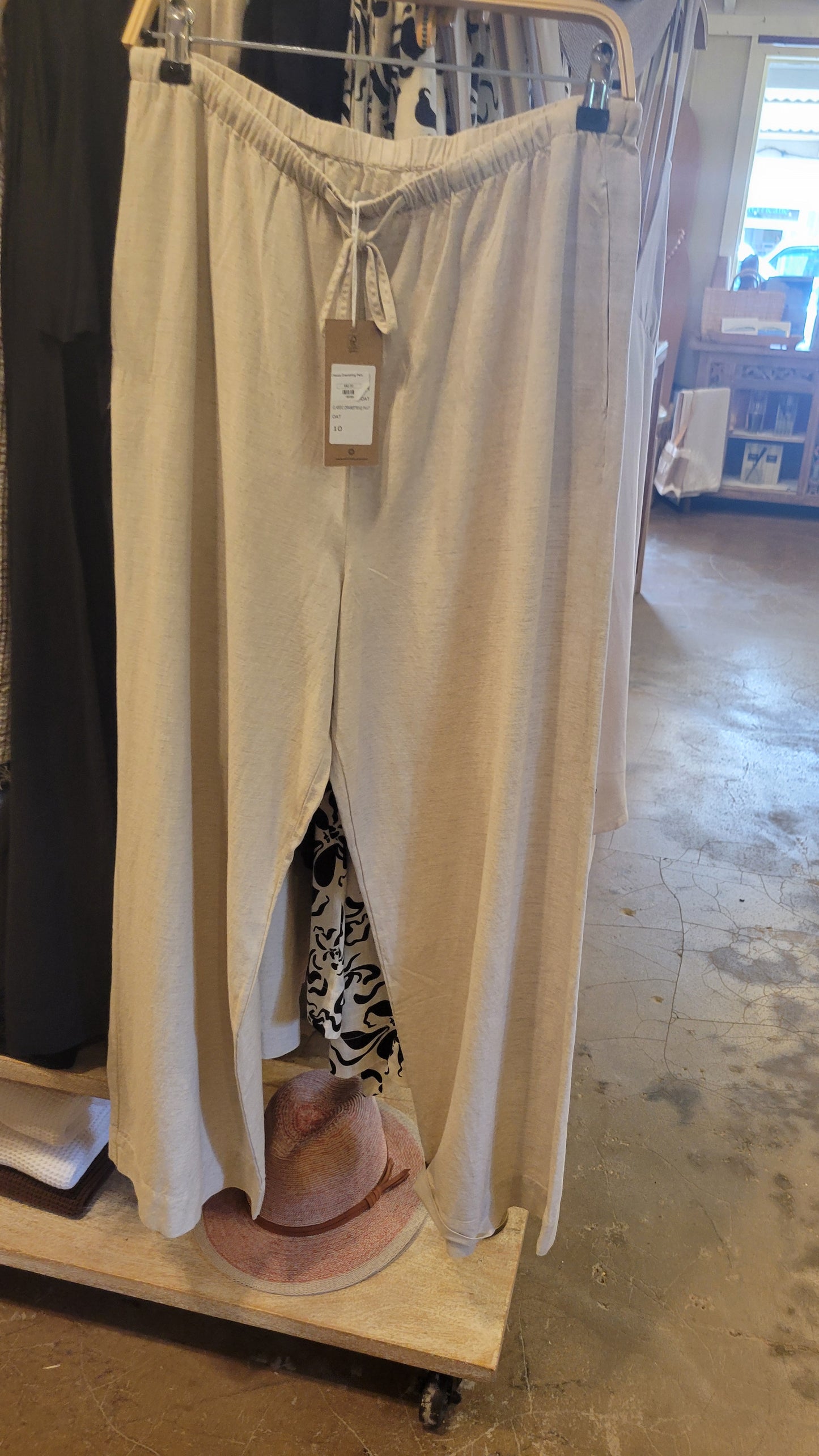 Classic Drawstring Pant